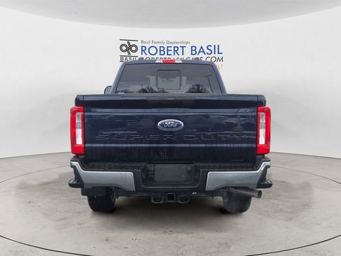 Used 2025 Ford F350 XLT w/ FX4 Off-Road Package image 4