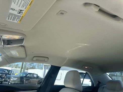 Used 2023 Chrysler 300 Touring w/ Sport Appearance Package image 25