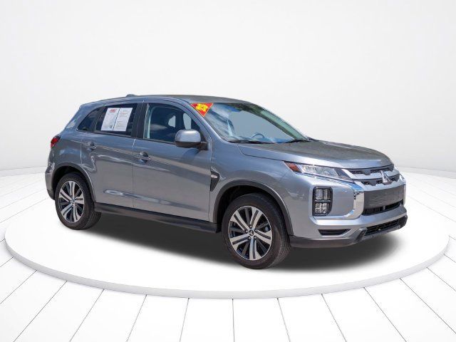 Used 2025 Mitsubishi Outlander Sport ES AWD/4WD image 2