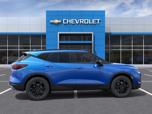 New 2026 Chevrolet Blazer LT w/ Convenience Package FWD image 5