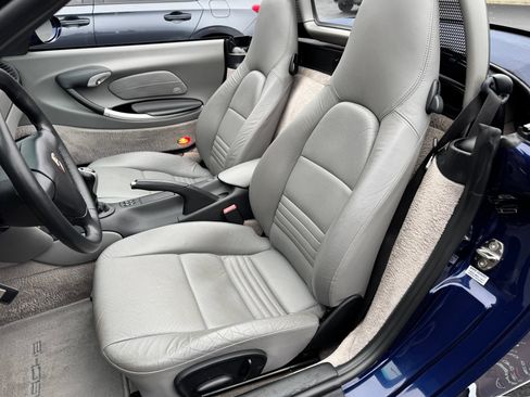 Used 2001 Porsche Boxster S RWD image 25