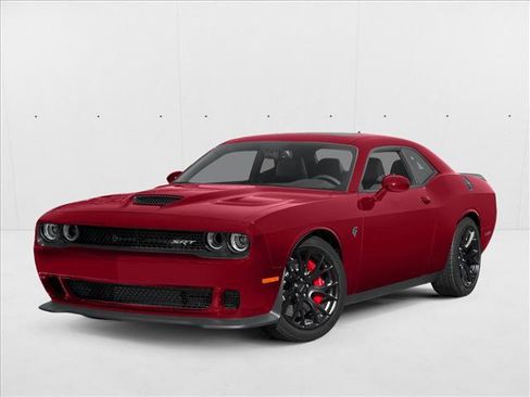 Used 2016 Dodge Challenger SRT Hellcat RWD image 1