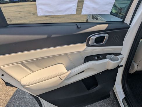 Used 2026 Kia Sorento SX Prestige image 11