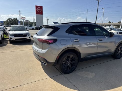 Used 2024 Buick Envision Sport Touring AWD/4WD image 17