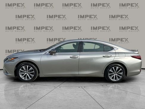 Used 2021 Lexus ES 300h w/ Premium Package image 2