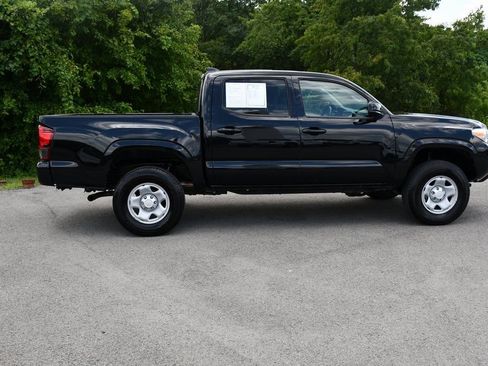 Used 2022 Toyota Tacoma SR image 8