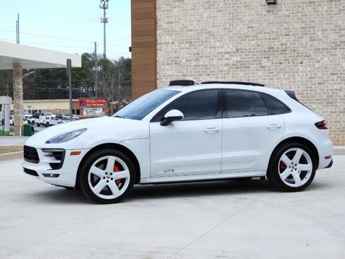 Used 2018 Porsche Macan GTS image 19