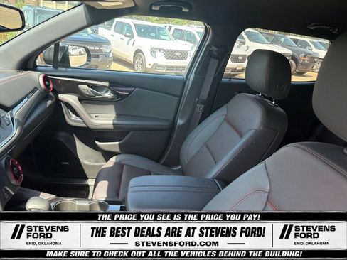 Used 2025 Chevrolet Blazer RS FWD image 18