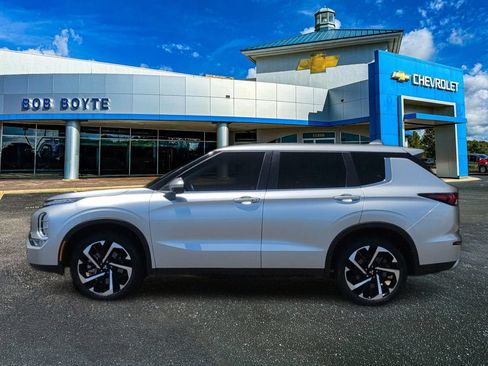 Used 2024 Mitsubishi Outlander SE FWD image 8