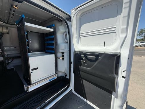 Used 2015 Ford Transit 250 130 Low Roof RWD image 18