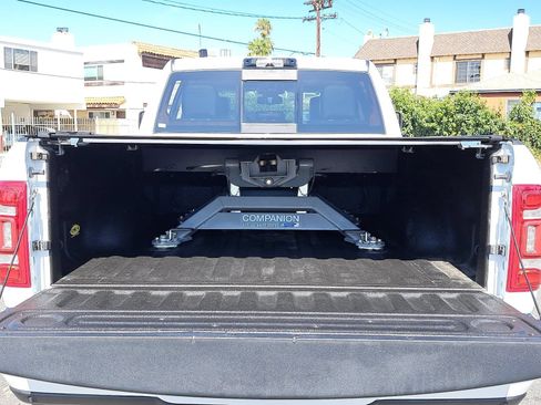 Used 2023 RAM 2500 Laramie AWD/4WD image 13