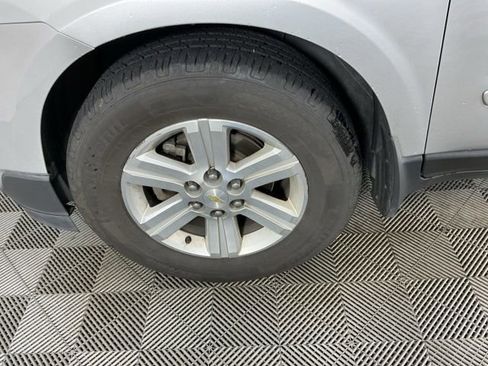 Used 2014 Chevrolet Traverse LT image 9