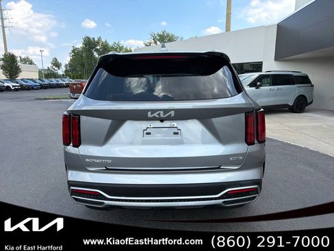 Used 2023 Kia Sorento SX Prestige AWD/4WD image 9
