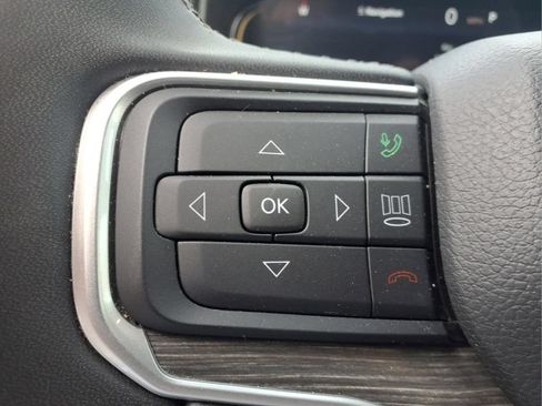Used 2024 Jeep Wagoneer Series II AWD/4WD image 19