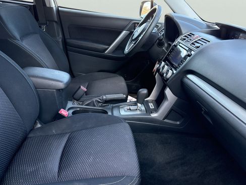 Used 2018 Subaru Forester 2.5i Premium image 22