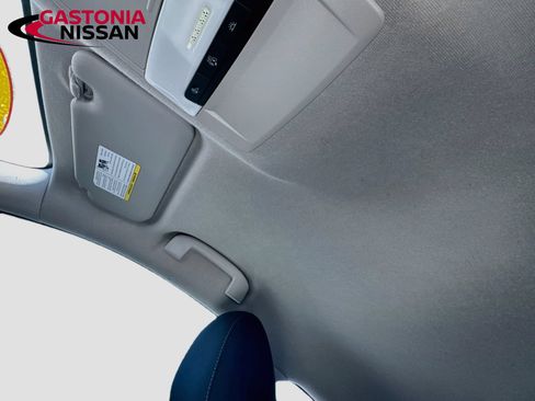 Used 2024 Nissan Sentra SV FWD image 27