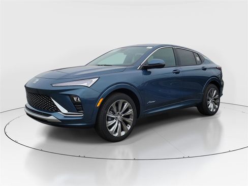 New 2026 Buick Envista Avenir image 2