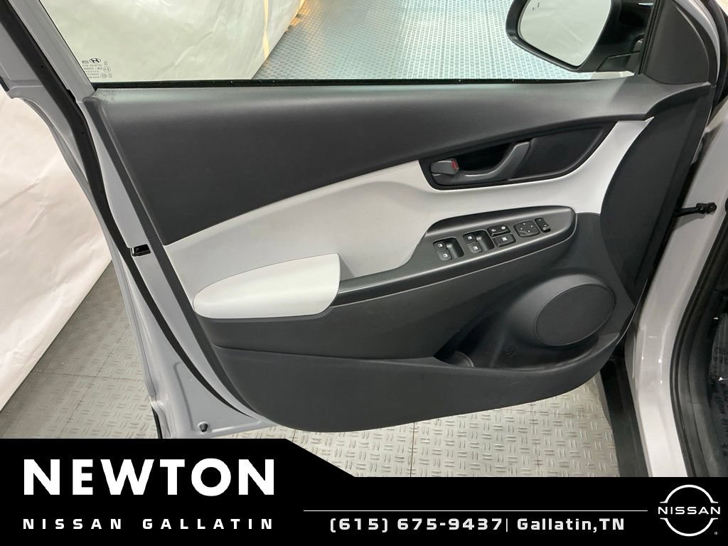 Used 2023 Hyundai Kona SEL AWD/4WD image 39