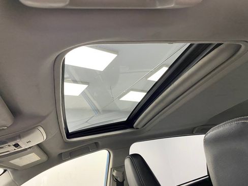 Used 2017 Toyota RAV4 Limited w/ Advanced Technology Package image 21