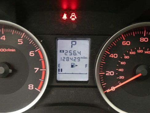 Used 2018 Subaru Forester 2.5i Premium w/ All-Weather Package image 21