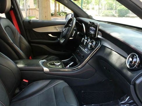 Used 2019 Mercedes-Benz GLC 43 AMG 4MATIC image 36