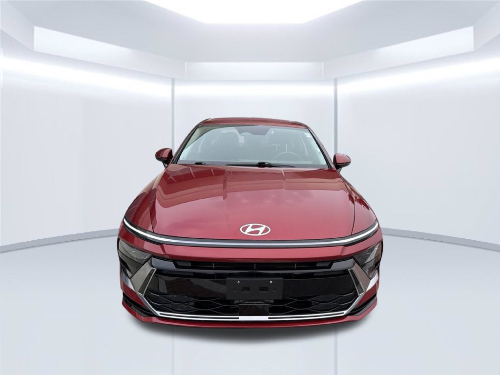 Used 2024 Hyundai Sonata SEL FWD image 2