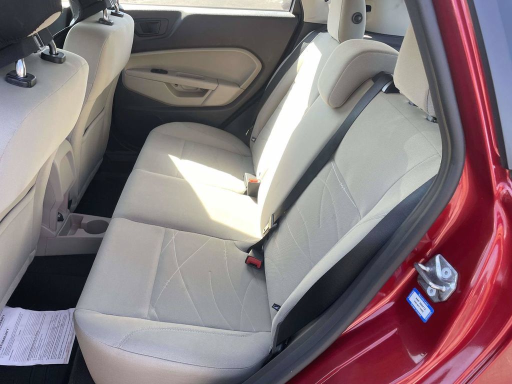 Used 2017 Ford Fiesta SE FWD image 12