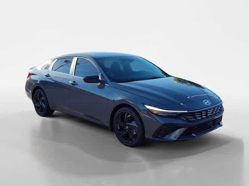 New 2026 Hyundai Elantra SEL Sport Premium image 8