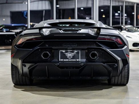 Used 2023 Lamborghini Huracan Tecnica image 5