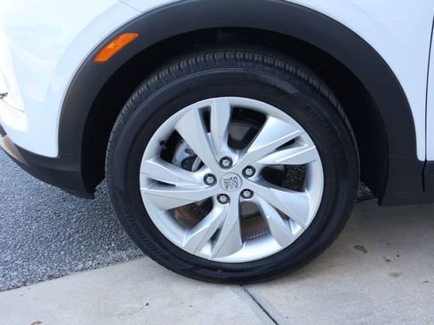 Used 2025 Buick Encore GX Preferred FWD image 11