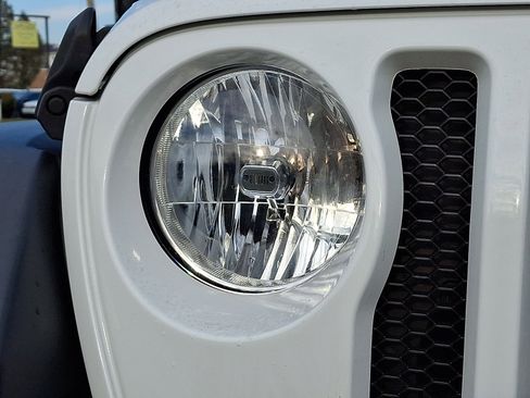 Used 2021 Jeep Wrangler Unlimited Sport S image 9