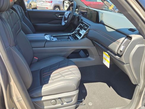 New 2025 Nissan Armada PRO-4X image 7