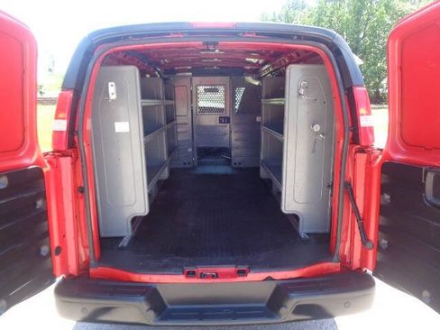 Used 2024 Chevrolet Express 2500 w/ Driver Convenience Package RWD image 5