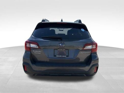 Used 2019 Subaru Outback 2.5i Limited w/ Popular Package #2 AWD/4WD image 4