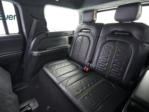 Used 2025 Rivian R1S Adventure Dual AWD/4WD image 26