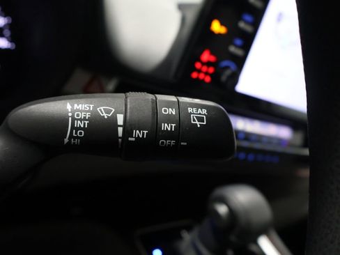 Certified 2024 Toyota Sienna LE image 34