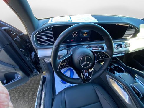 Used 2024 Mercedes-Benz GLE 350 4MATIC image 10