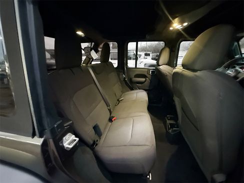 Used 2023 Jeep Wrangler Sport S image 31