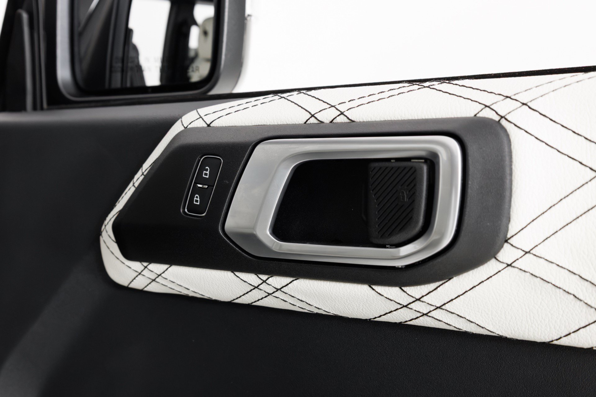 Used 2025 Ford Bronco Outer Banks AWD/4WD image 44