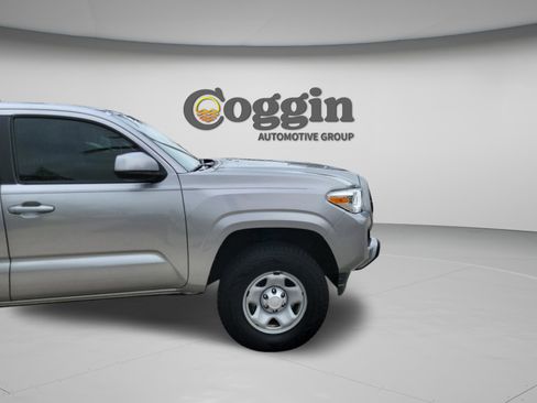 Used 2021 Toyota Tacoma SR w/ SR Convenience Package RWD image 31