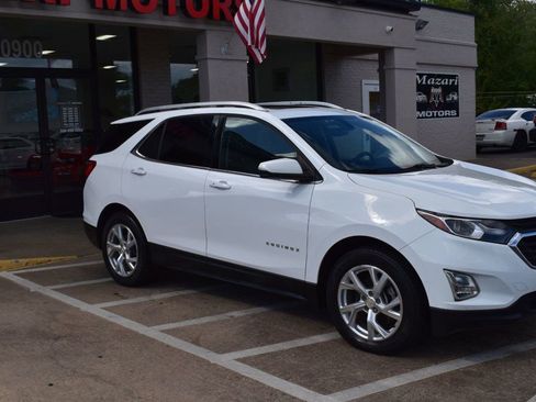 Used 2018 Chevrolet Equinox LT image 12