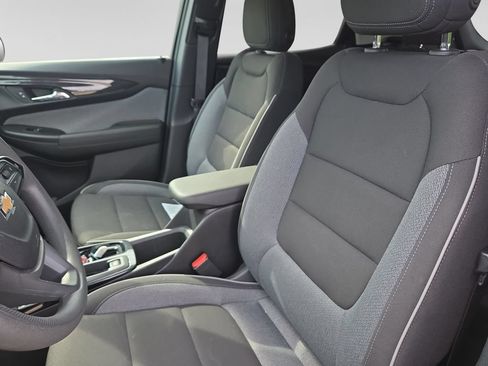 Used 2025 Chevrolet TrailBlazer LT FWD image 18