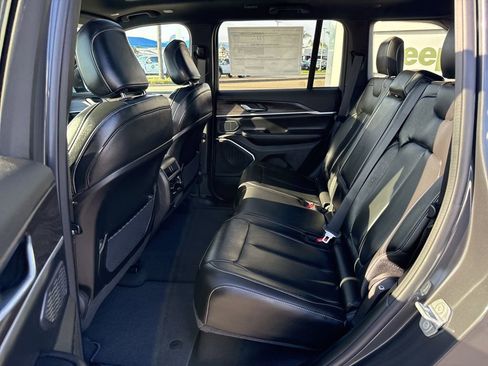 New 2026 Jeep Grand Cherokee Limited w/ Limited Altitude Package image 18