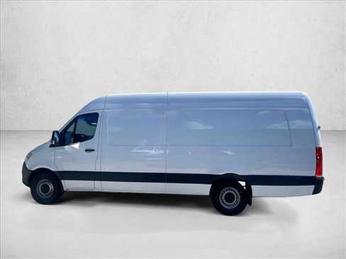 Used 2026 Mercedes-Benz Sprinter 2500 image 8