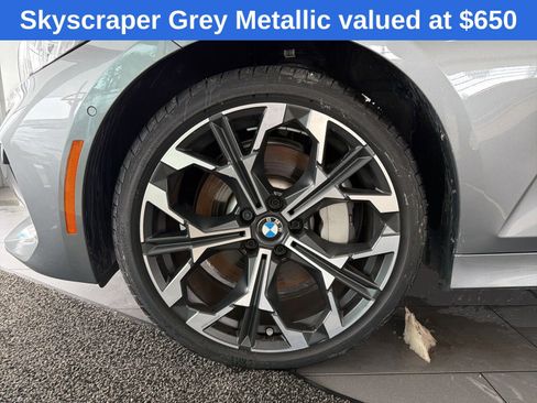 Used 2025 BMW 330i xDrive Sedan w/ M Sport Package image 5