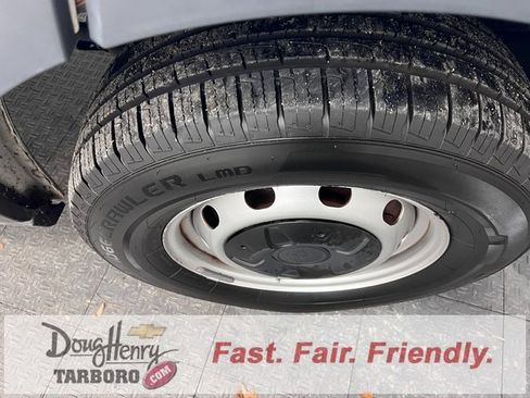 Used 2017 Ford Transit 250 Base image 18