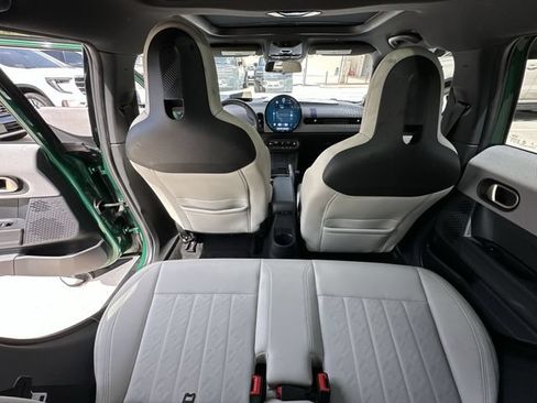 Used 2025 MINI Cooper S FWD image 29