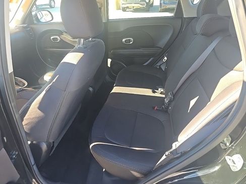 Used 2015 Kia Soul image 27