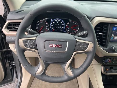 Used 2023 GMC Acadia Denali w/ Denali Ultimate Package AWD/4WD image 22