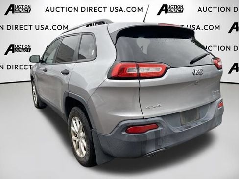 Used 2017 Jeep Cherokee Sport AWD/4WD image 25